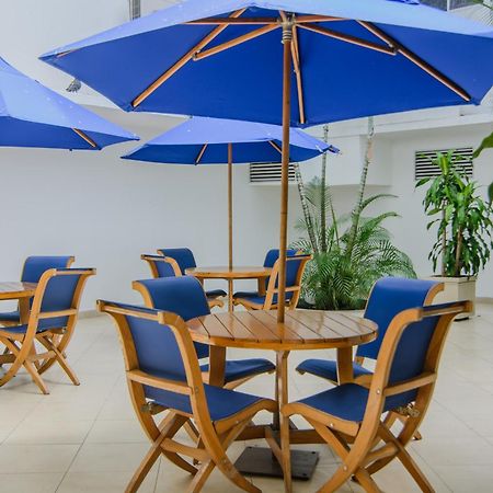 Hotel Neiva Plaza מראה חיצוני תמונה