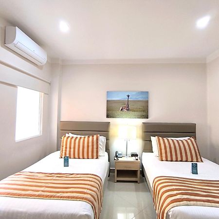 Hotel Neiva Plaza מראה חיצוני תמונה