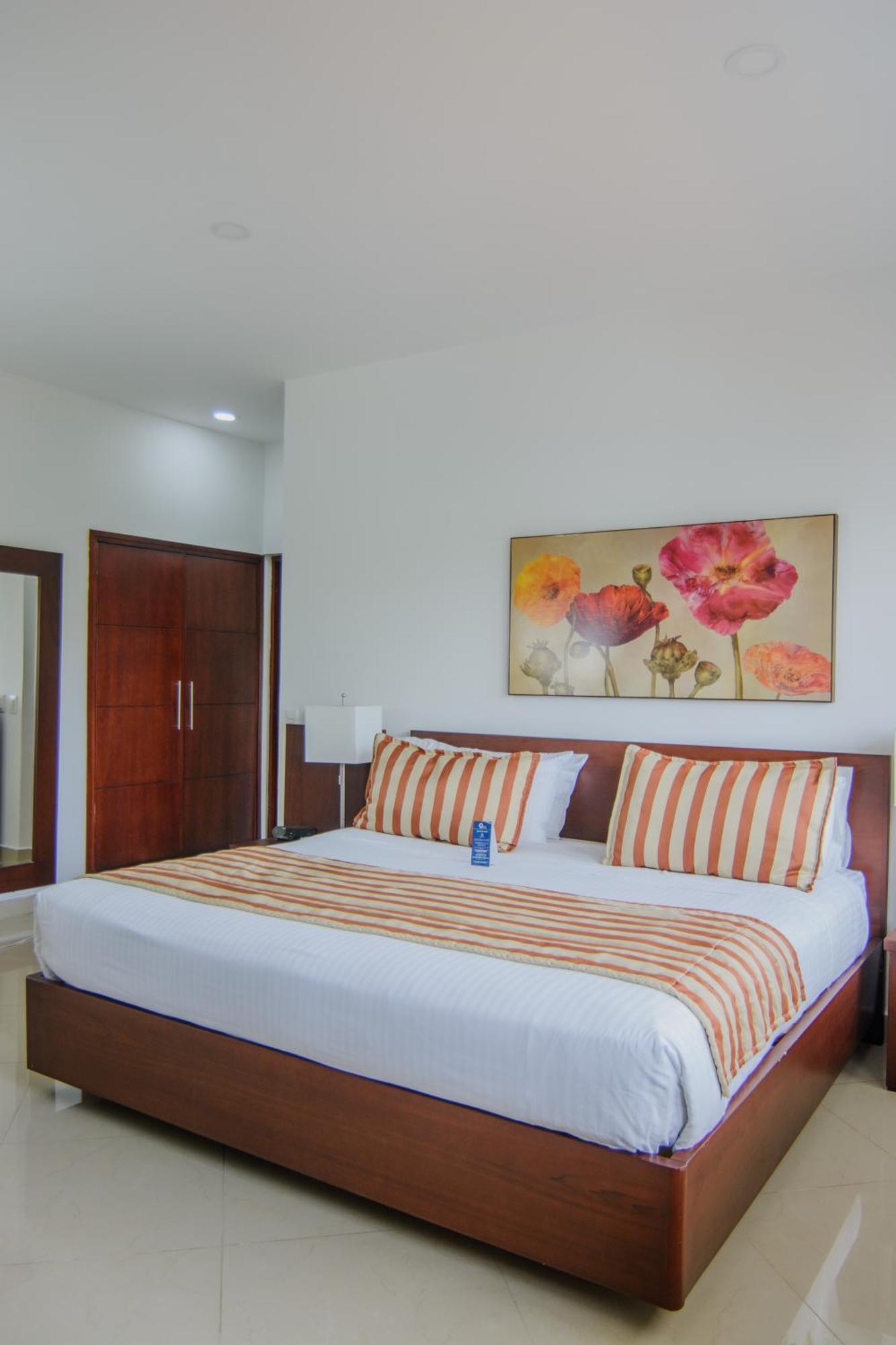 Hotel Neiva Plaza מראה חיצוני תמונה